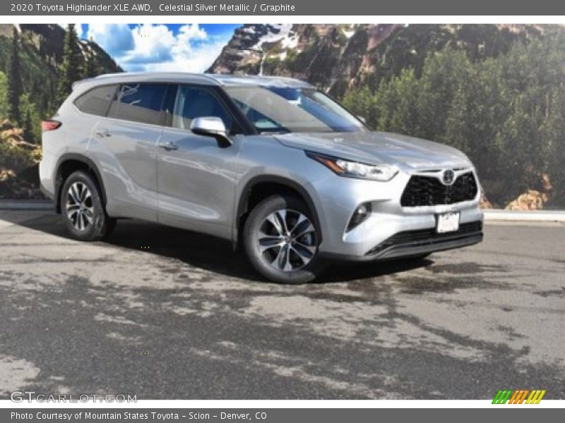 Celestial Silver Metallic / Graphite 2020 Toyota Highlander XLE AWD