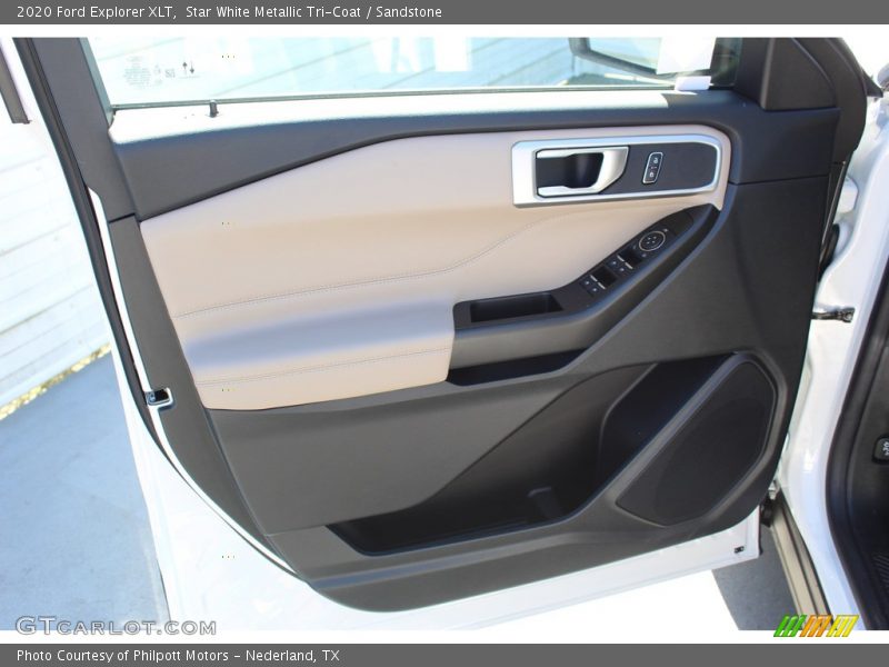 Star White Metallic Tri-Coat / Sandstone 2020 Ford Explorer XLT