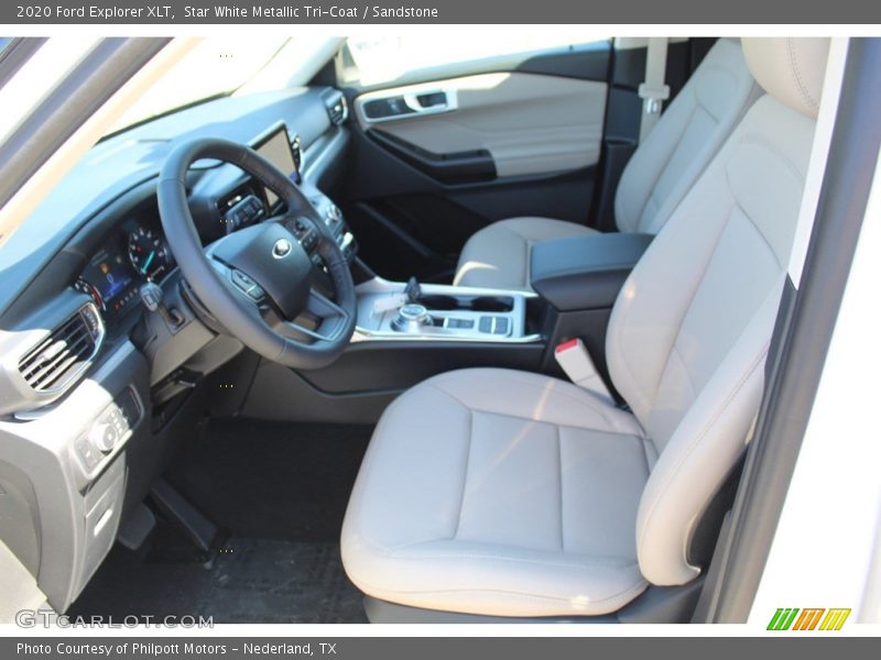 Star White Metallic Tri-Coat / Sandstone 2020 Ford Explorer XLT