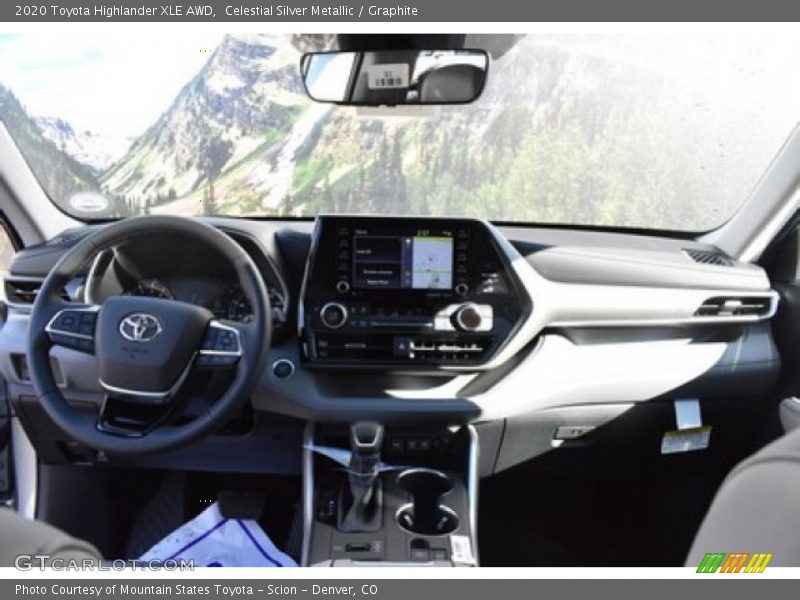 Celestial Silver Metallic / Graphite 2020 Toyota Highlander XLE AWD