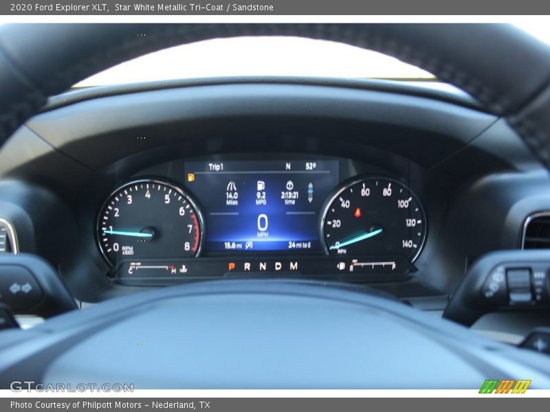 Star White Metallic Tri-Coat / Sandstone 2020 Ford Explorer XLT