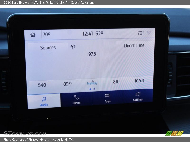 Star White Metallic Tri-Coat / Sandstone 2020 Ford Explorer XLT