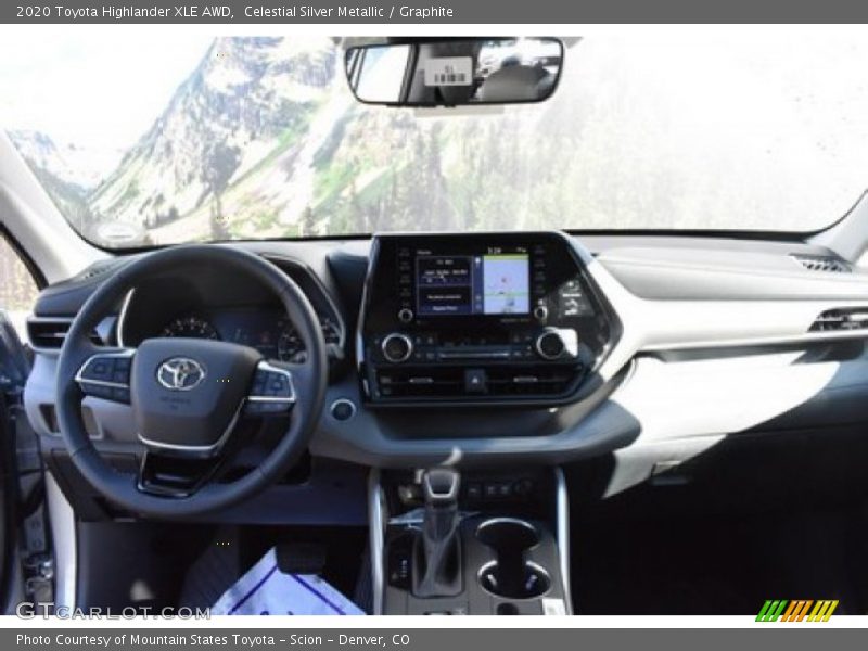 Celestial Silver Metallic / Graphite 2020 Toyota Highlander XLE AWD