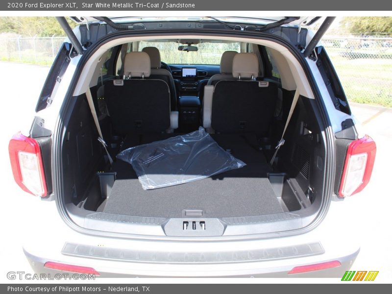 Star White Metallic Tri-Coat / Sandstone 2020 Ford Explorer XLT
