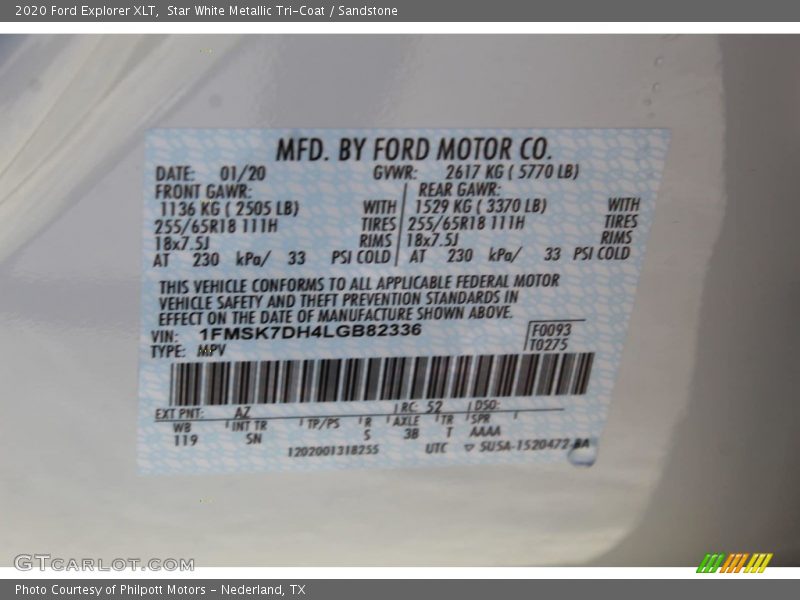 Star White Metallic Tri-Coat / Sandstone 2020 Ford Explorer XLT