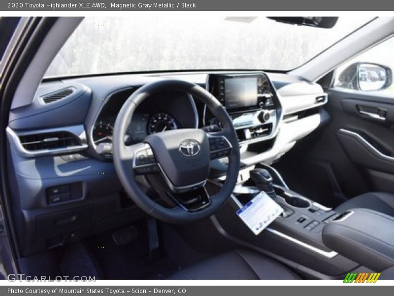 Magnetic Gray Metallic / Black 2020 Toyota Highlander XLE AWD