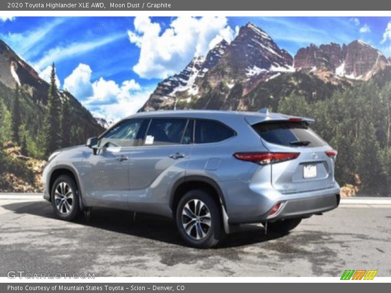 Moon Dust / Graphite 2020 Toyota Highlander XLE AWD