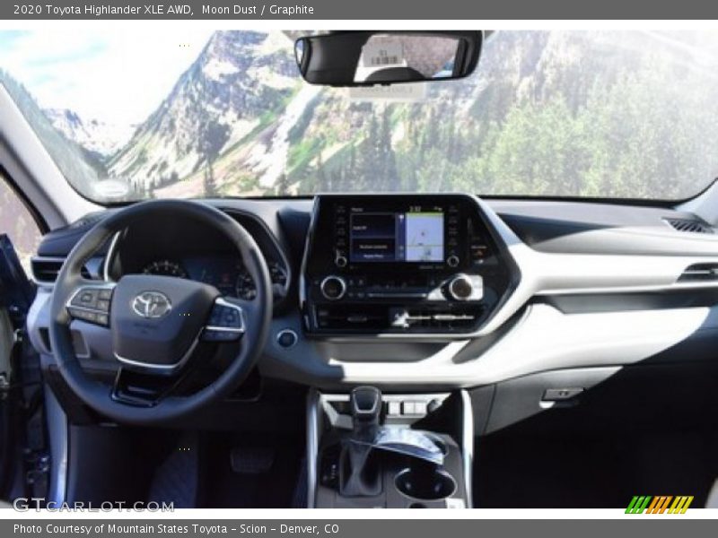 Moon Dust / Graphite 2020 Toyota Highlander XLE AWD