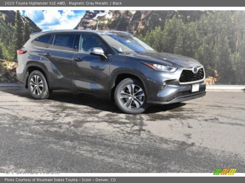 Magnetic Gray Metallic / Black 2020 Toyota Highlander XLE AWD