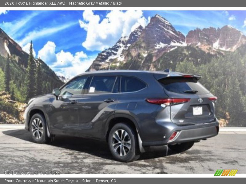 Magnetic Gray Metallic / Black 2020 Toyota Highlander XLE AWD