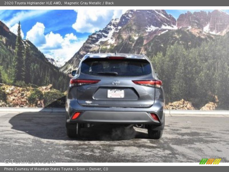 Magnetic Gray Metallic / Black 2020 Toyota Highlander XLE AWD