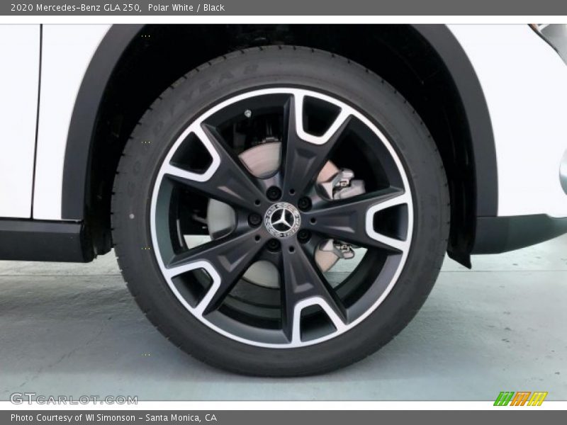Polar White / Black 2020 Mercedes-Benz GLA 250