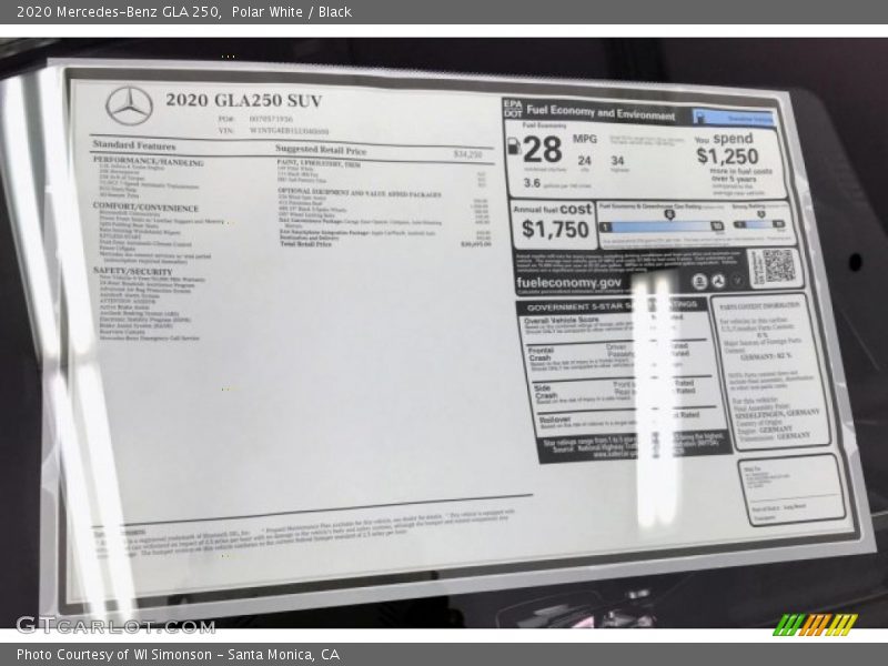 Polar White / Black 2020 Mercedes-Benz GLA 250