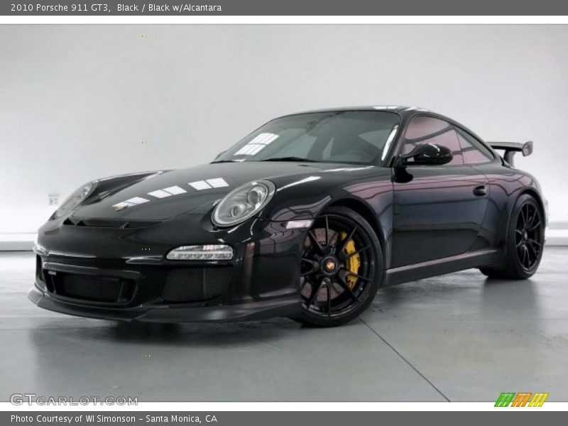 Front 3/4 View of 2010 911 GT3