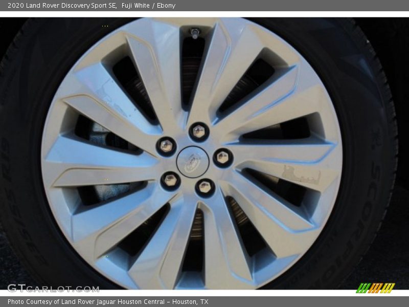 Fuji White / Ebony 2020 Land Rover Discovery Sport SE