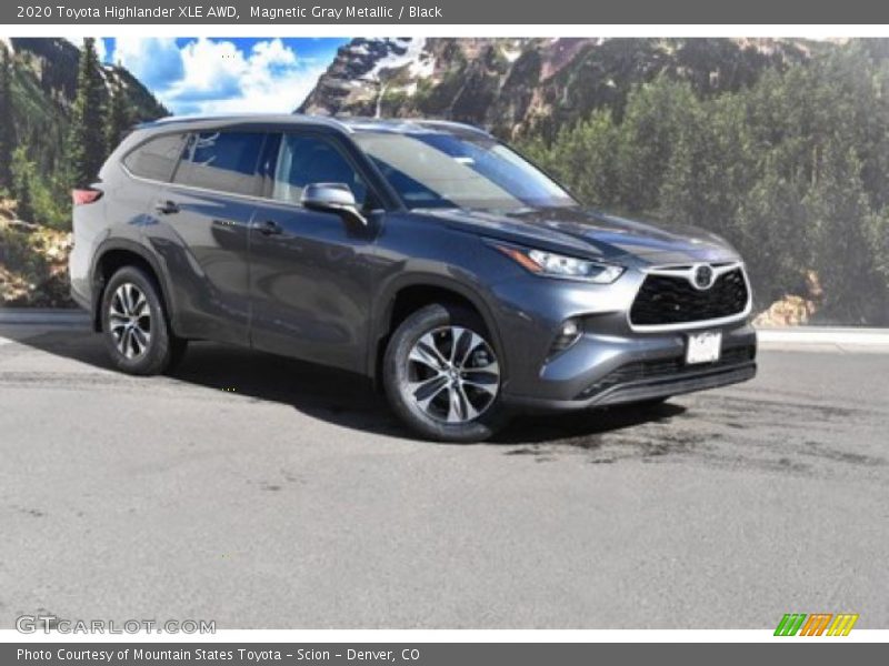Magnetic Gray Metallic / Black 2020 Toyota Highlander XLE AWD