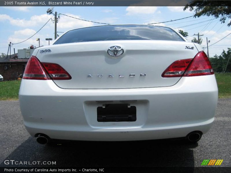 Blizzard White Pearl / Ivory 2005 Toyota Avalon XLS