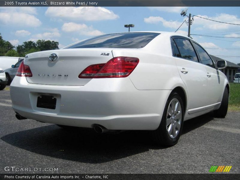 Blizzard White Pearl / Ivory 2005 Toyota Avalon XLS