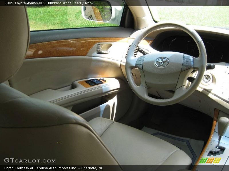 Blizzard White Pearl / Ivory 2005 Toyota Avalon XLS