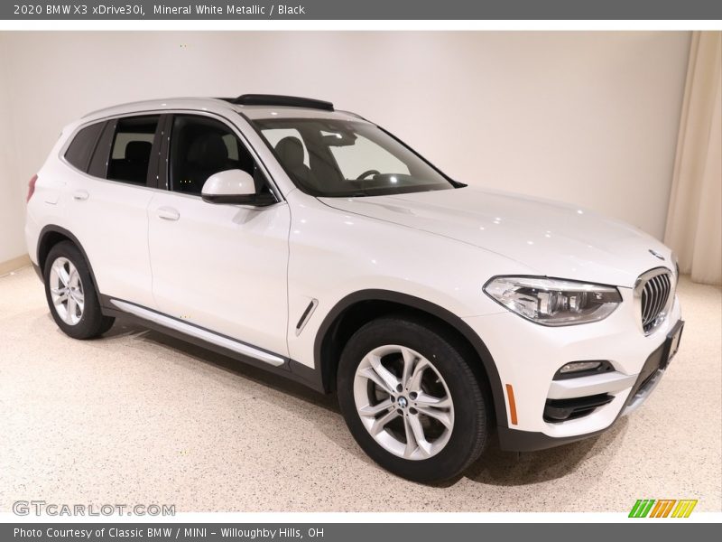 Mineral White Metallic / Black 2020 BMW X3 xDrive30i