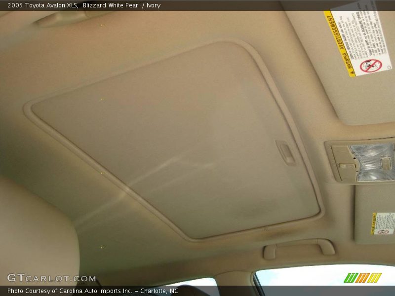 Blizzard White Pearl / Ivory 2005 Toyota Avalon XLS