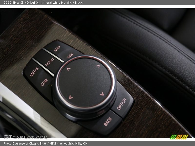 Mineral White Metallic / Black 2020 BMW X3 xDrive30i