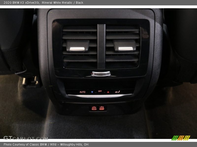 Mineral White Metallic / Black 2020 BMW X3 xDrive30i