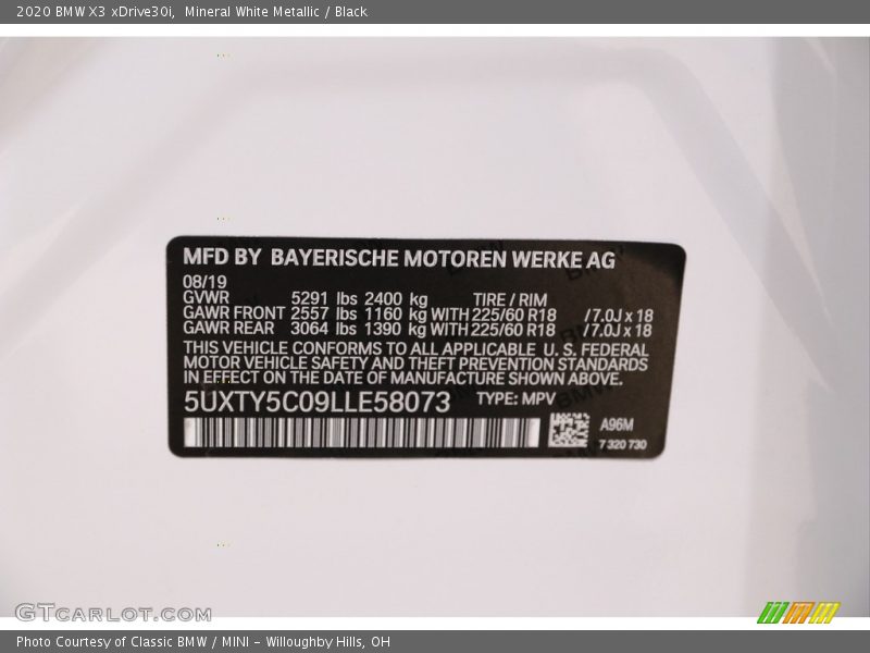 Mineral White Metallic / Black 2020 BMW X3 xDrive30i