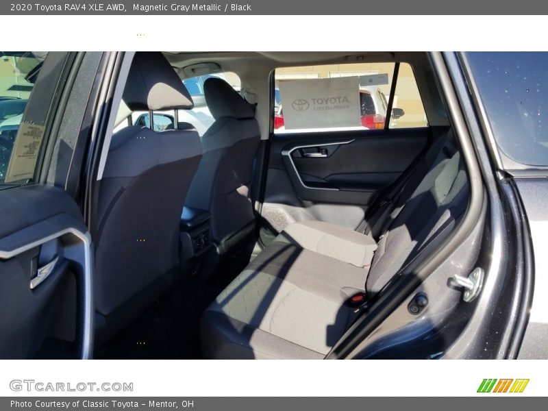 Magnetic Gray Metallic / Black 2020 Toyota RAV4 XLE AWD