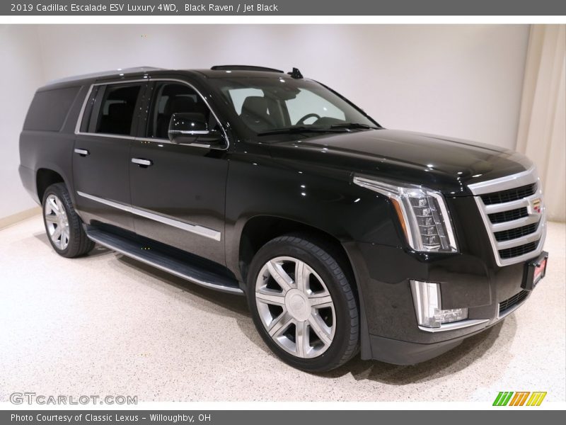 Front 3/4 View of 2019 Escalade ESV Luxury 4WD