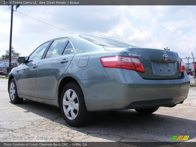 Aloe Green Metallic / Bisque 2009 Toyota Camry LE