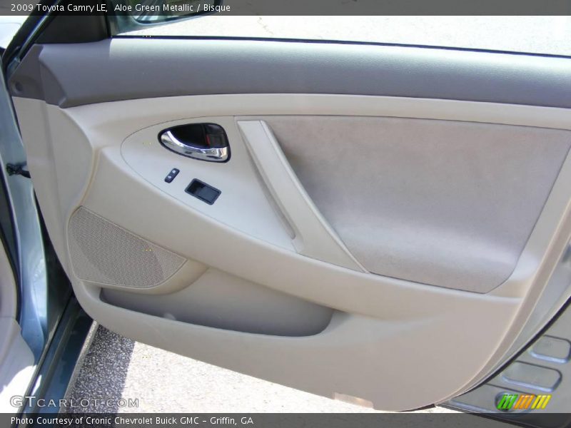 Aloe Green Metallic / Bisque 2009 Toyota Camry LE