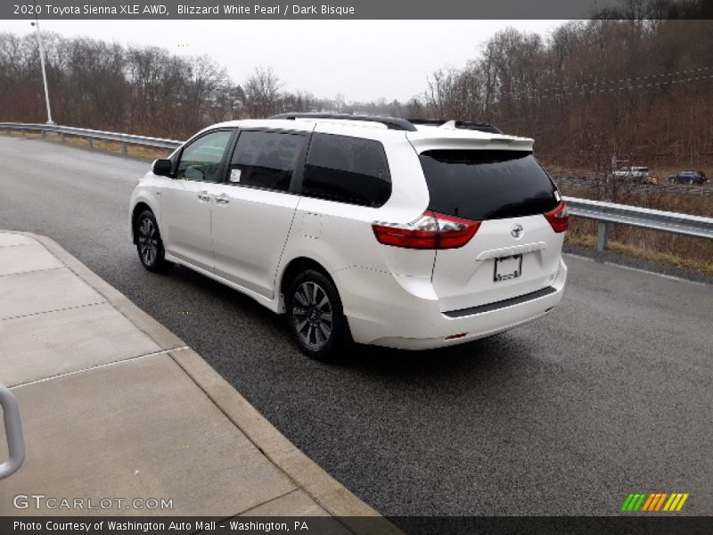 Blizzard White Pearl / Dark Bisque 2020 Toyota Sienna XLE AWD