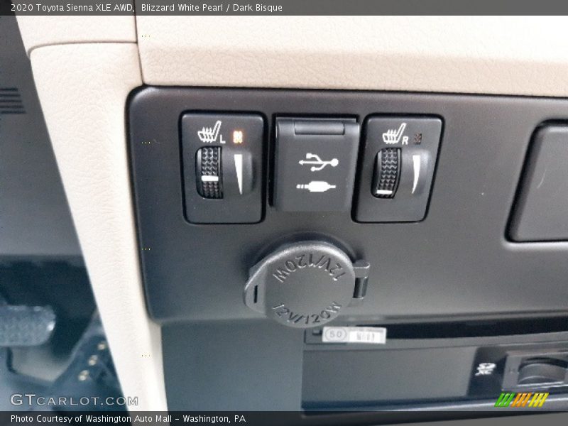 Controls of 2020 Sienna XLE AWD