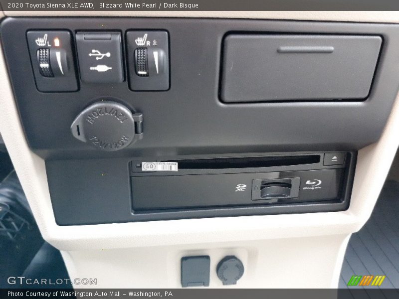 Controls of 2020 Sienna XLE AWD