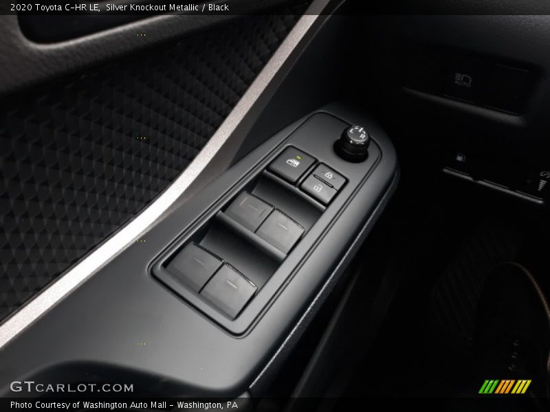 Silver Knockout Metallic / Black 2020 Toyota C-HR LE