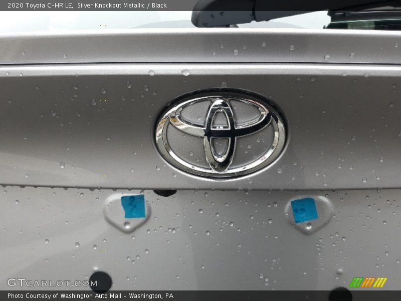 Silver Knockout Metallic / Black 2020 Toyota C-HR LE