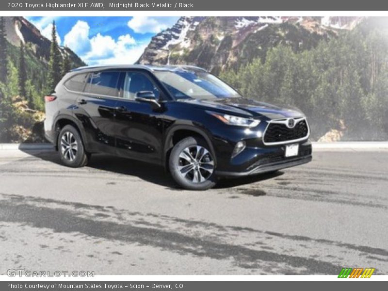 Midnight Black Metallic / Black 2020 Toyota Highlander XLE AWD