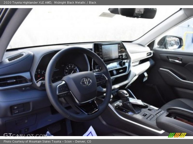 Midnight Black Metallic / Black 2020 Toyota Highlander XLE AWD