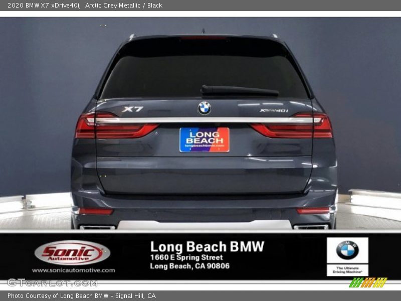Arctic Grey Metallic / Black 2020 BMW X7 xDrive40i