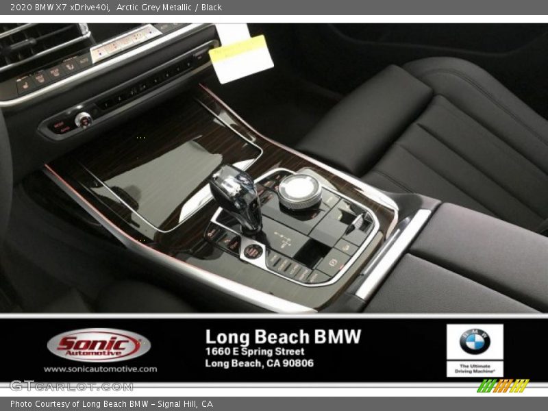 Arctic Grey Metallic / Black 2020 BMW X7 xDrive40i