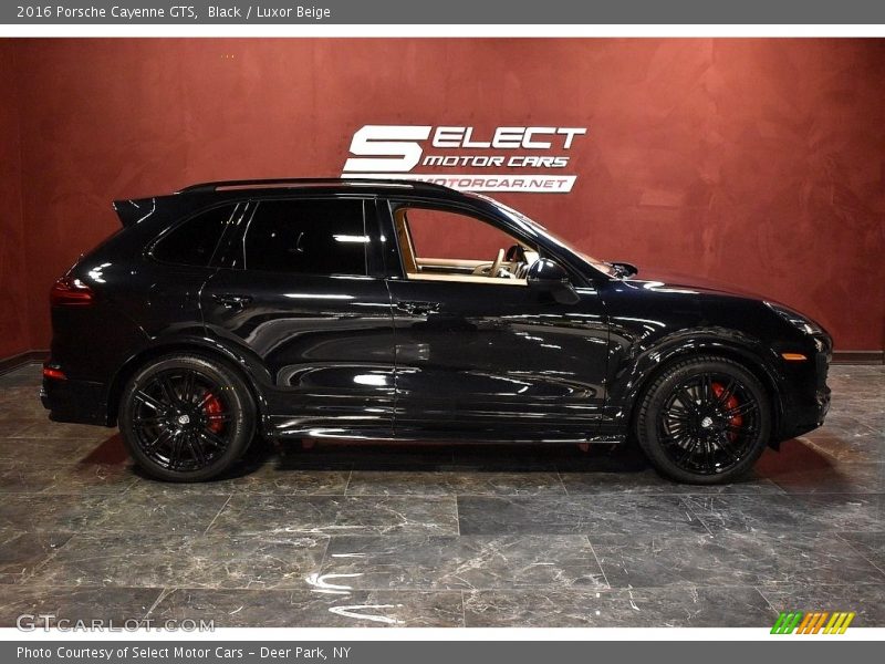 Black / Luxor Beige 2016 Porsche Cayenne GTS