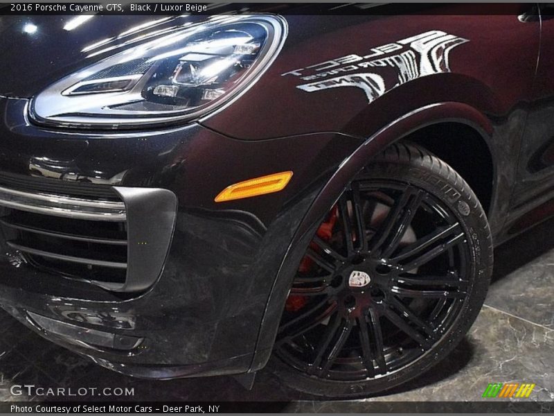 Black / Luxor Beige 2016 Porsche Cayenne GTS