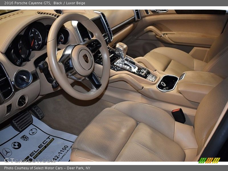 Black / Luxor Beige 2016 Porsche Cayenne GTS