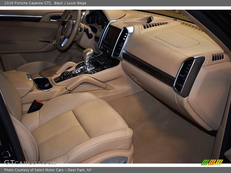 Black / Luxor Beige 2016 Porsche Cayenne GTS