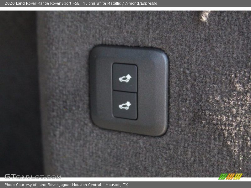 Yulong White Metallic / Almond/Espresso 2020 Land Rover Range Rover Sport HSE