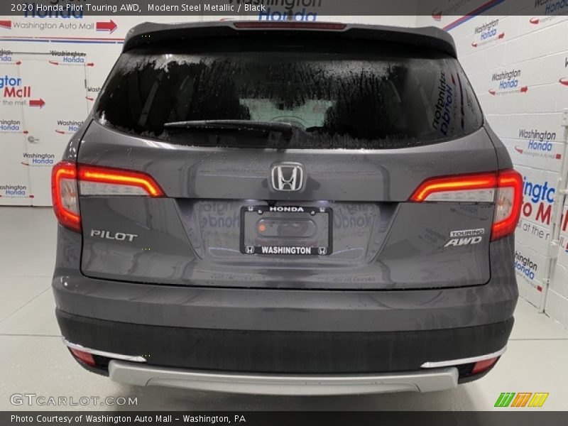 Modern Steel Metallic / Black 2020 Honda Pilot Touring AWD
