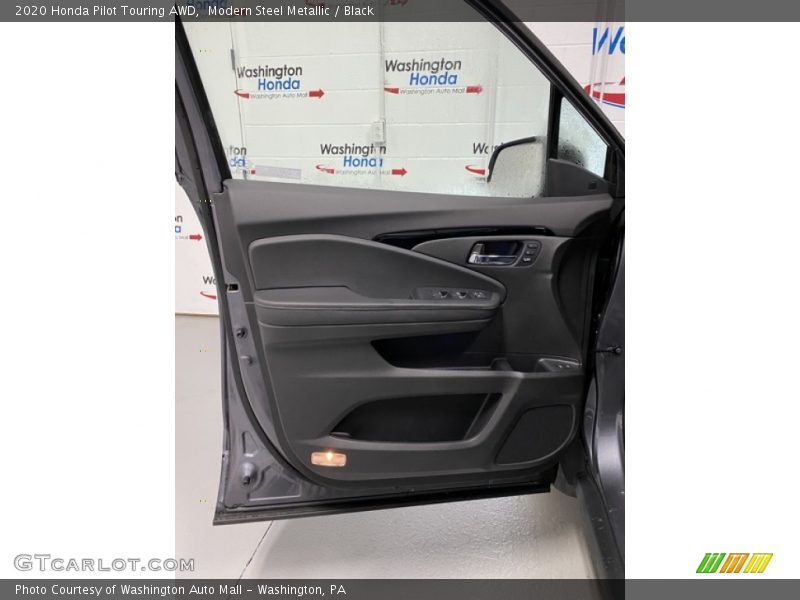 Modern Steel Metallic / Black 2020 Honda Pilot Touring AWD
