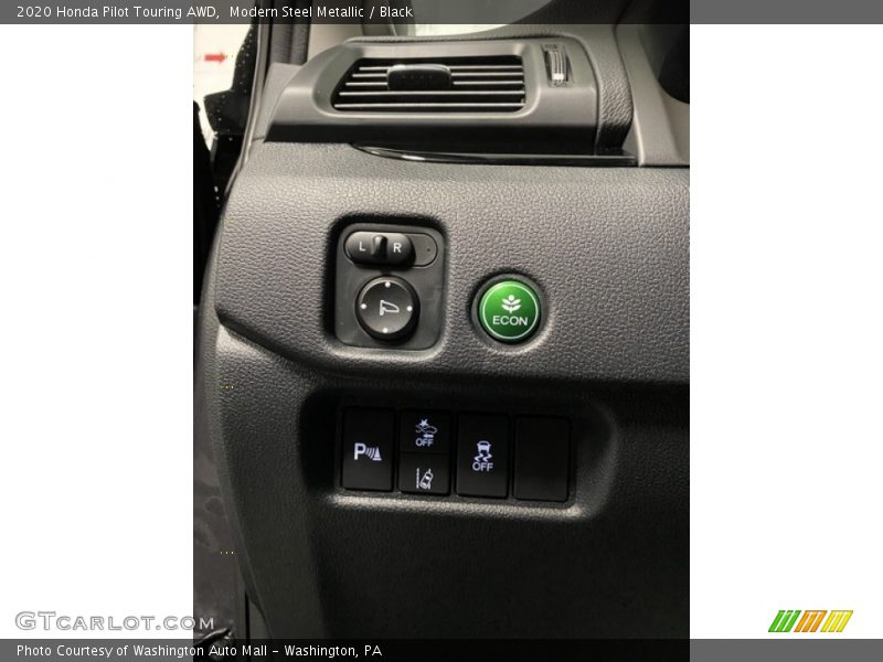 Modern Steel Metallic / Black 2020 Honda Pilot Touring AWD