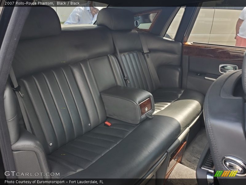 Black / Black 2007 Rolls-Royce Phantom
